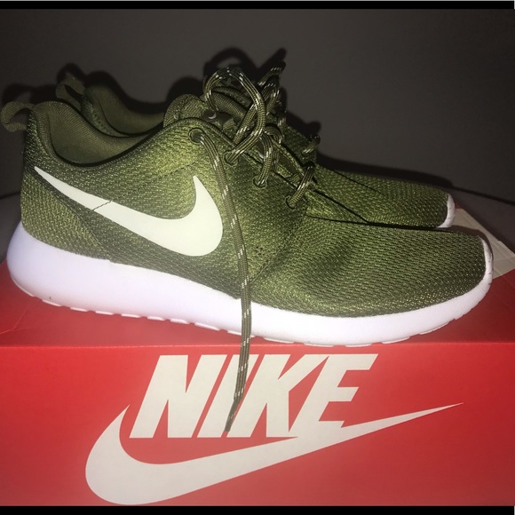 Nike - Picture 1 of 6